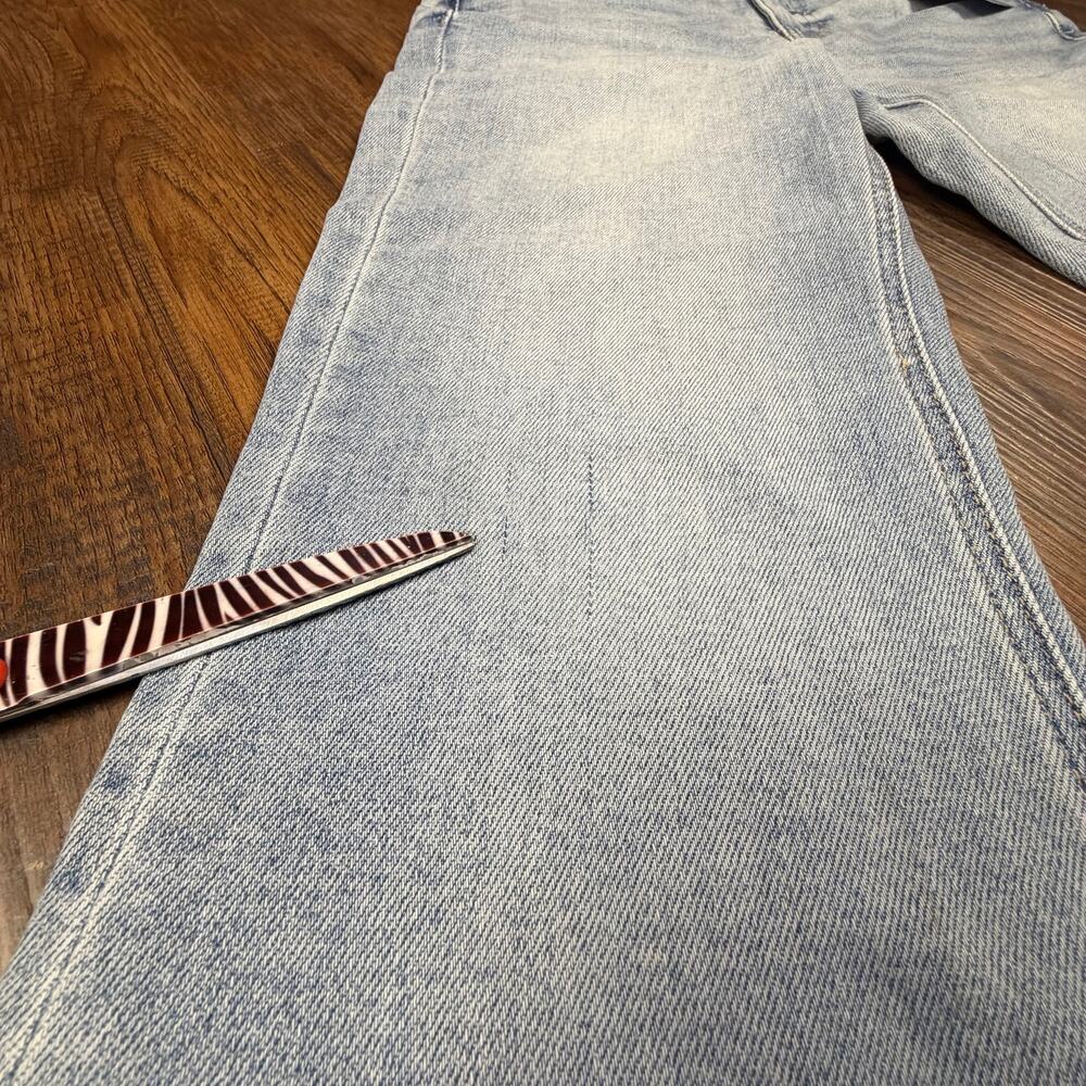 Flying Monkey Vervet blue Miranda mid rise boot cut jeans light wash size 26 - Picture 13 of 14